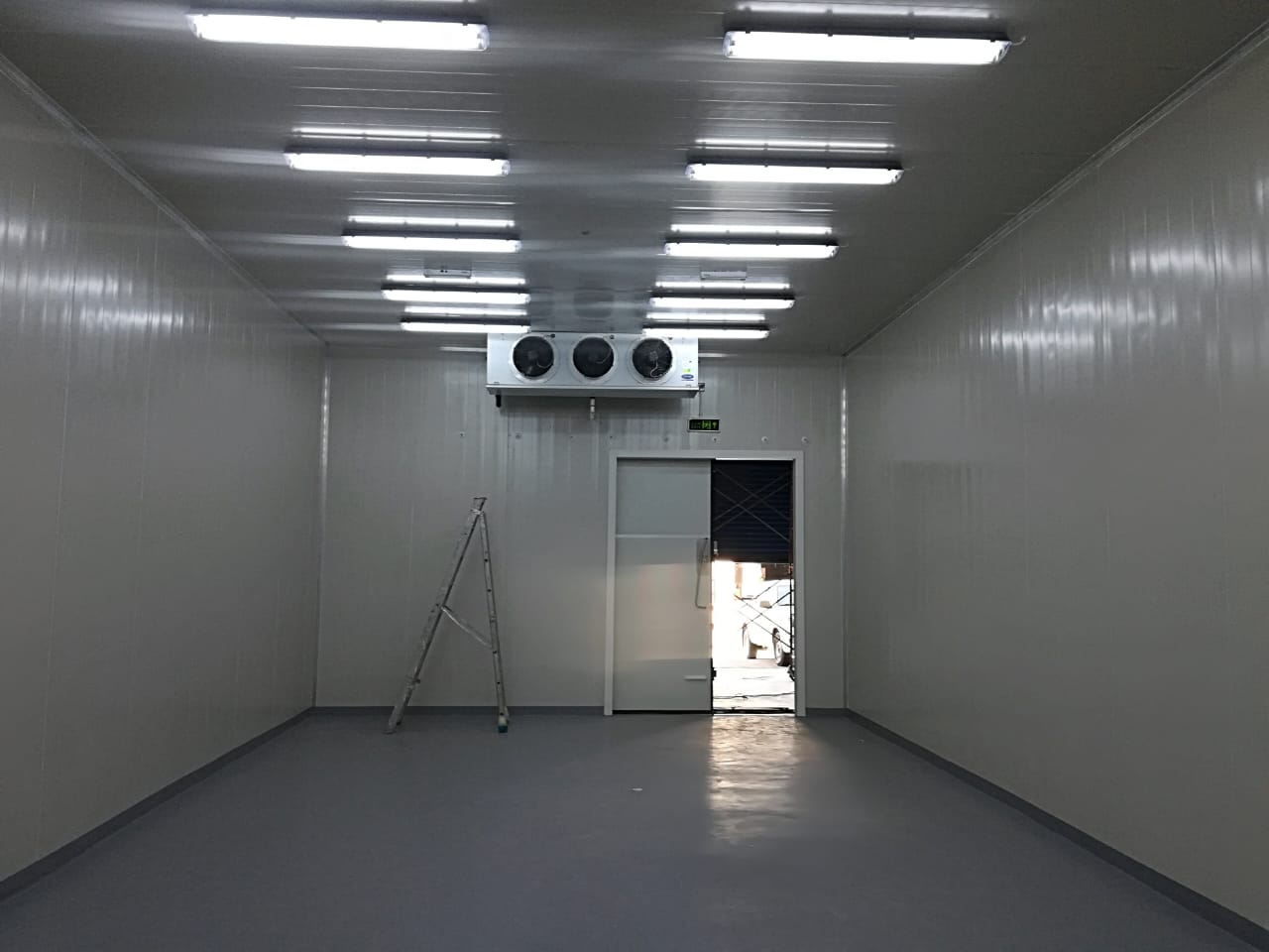 Empty Cold Room